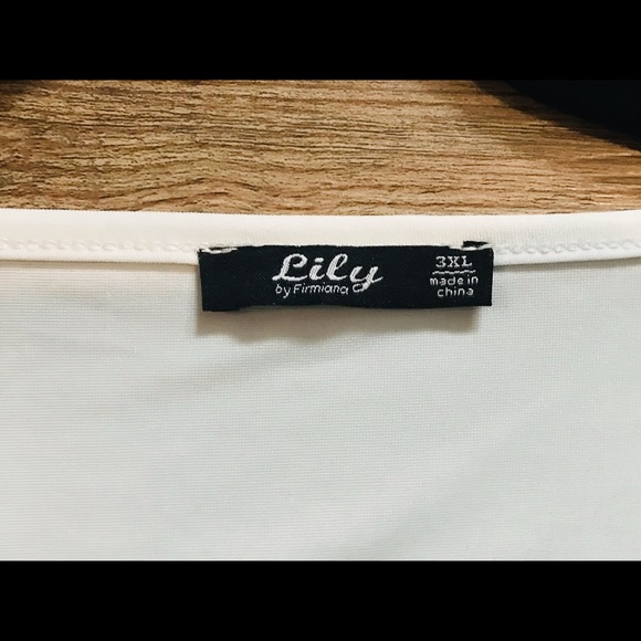 Lily by Firmiana size 3XL Floral Tunic with tulips - Picture 6 of 6